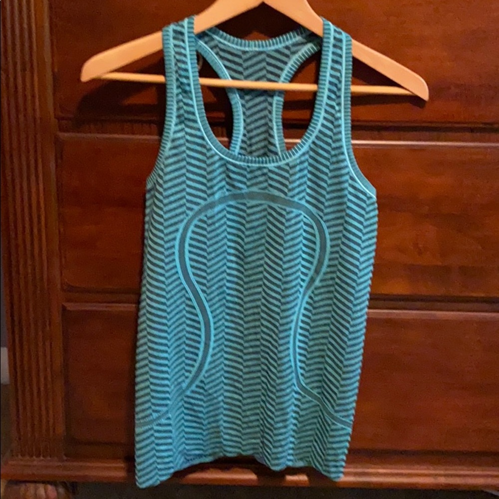 Lululemon Swiftly Tech Racerback, Size 6 - Picture 2 of 5